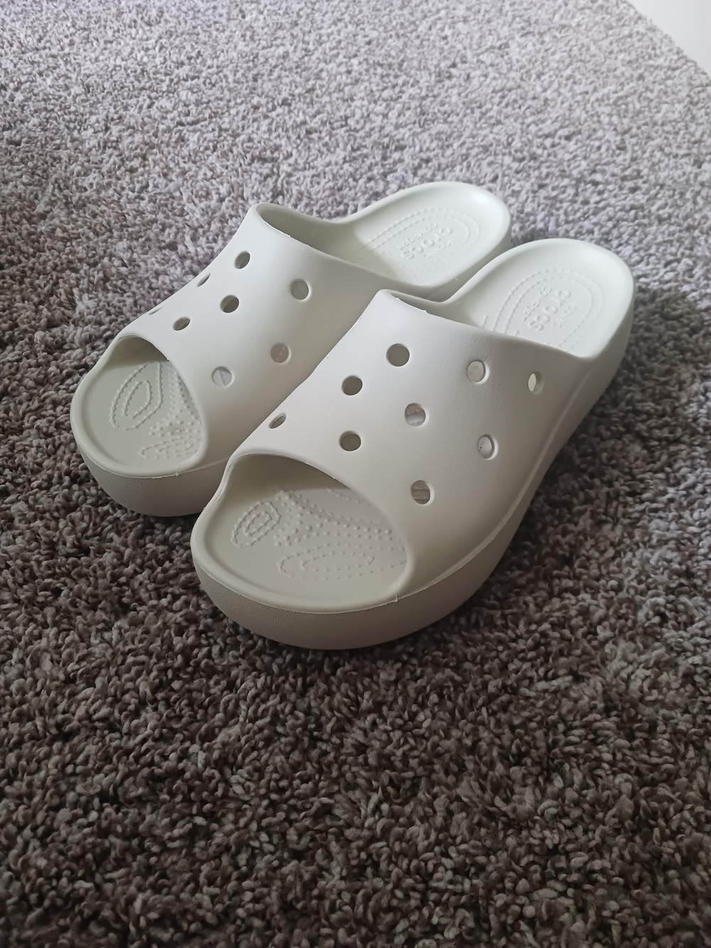 CROCS Women's Light Tan Platform Sandals 6